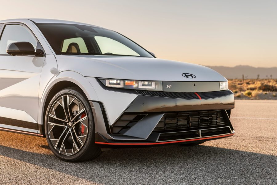 Face avant de la Hyundai Ioniq 5 N 2025 