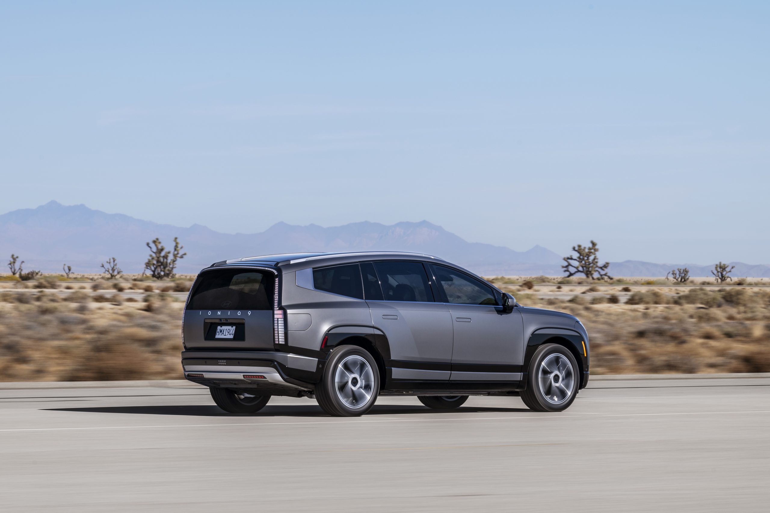 Hyundai IONIQ 9 : VUS 100% électrique et innovations de pointe!