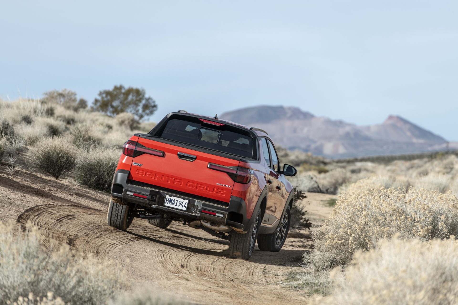 Hyundai Santa Cruz XRT en tout terrain vue arriere